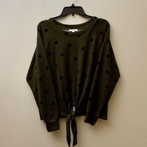 Mine Brand Women’s Cute Tie Front Sweater. Olive w/ Black Polka Dots. Size L